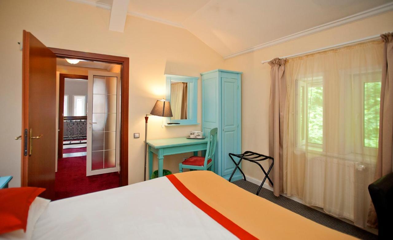 Hotel Bastion Sinaia Zewnętrze zdjęcie