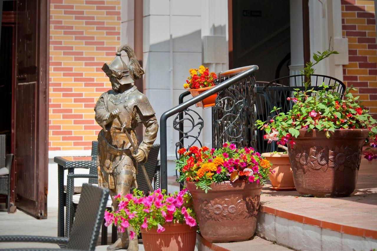 Hotel Bastion Sinaia Zewnętrze zdjęcie