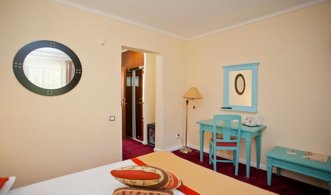 Hotel Bastion Sinaia Zewnętrze zdjęcie