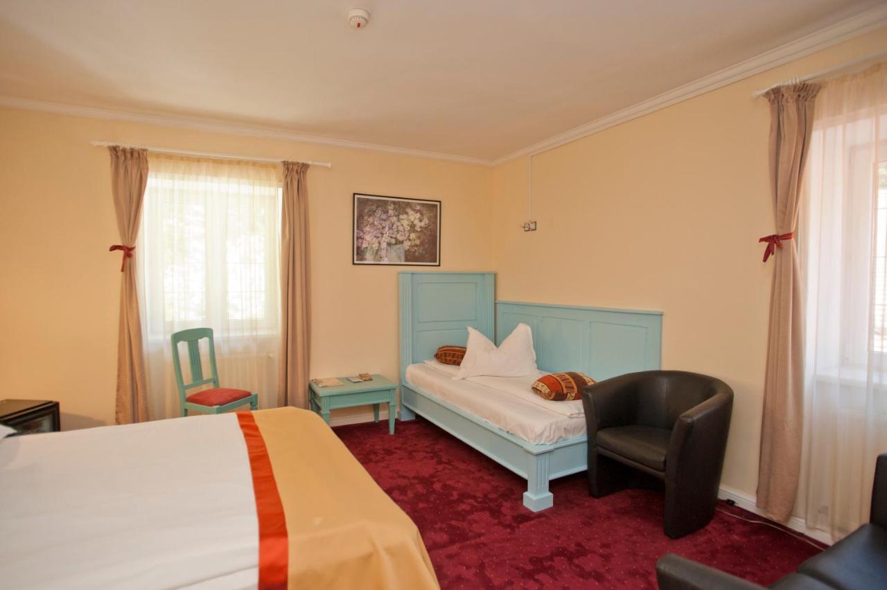 Hotel Bastion Sinaia Zewnętrze zdjęcie